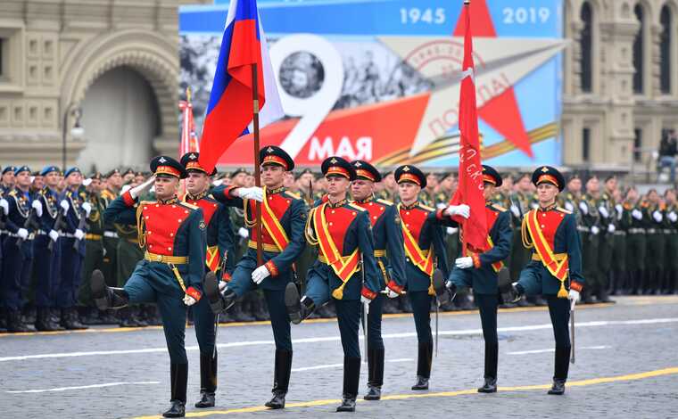 В Кремле отреагировали на решения отменить парады Победы в приграничных регионах
